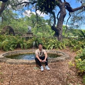 Meet your Posher, Daniel